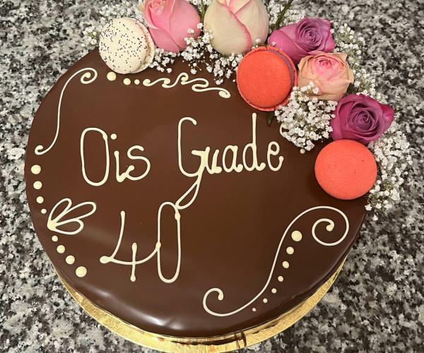 Geburtstagstorte Schoko & Blumen